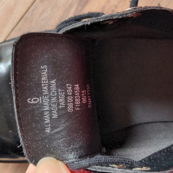 Black patent leather tie shoes - Picture 9 of 9